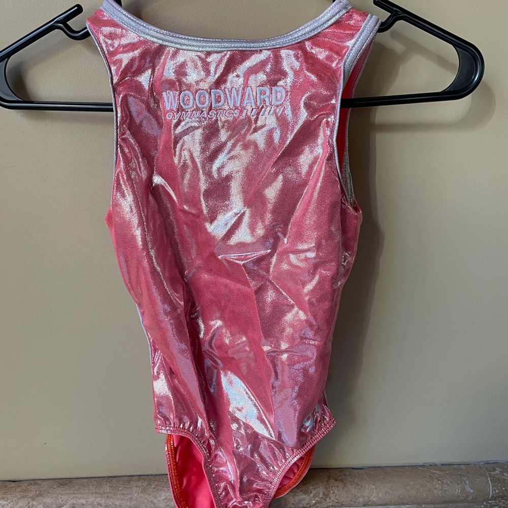 Salmon colored leotard